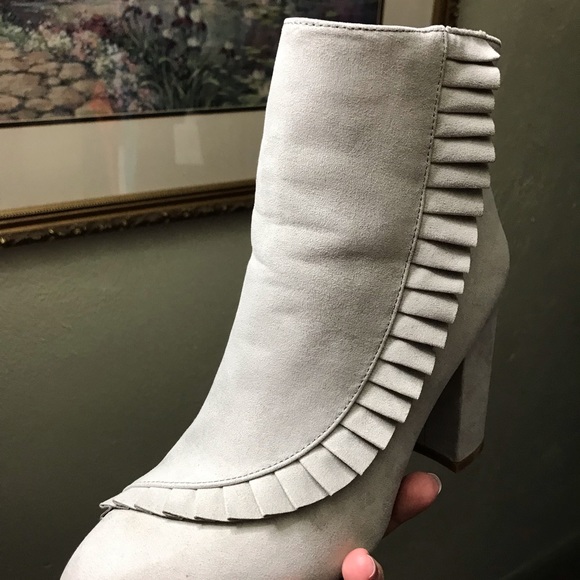 Brand new booties size 9! - Picture 5 of 6